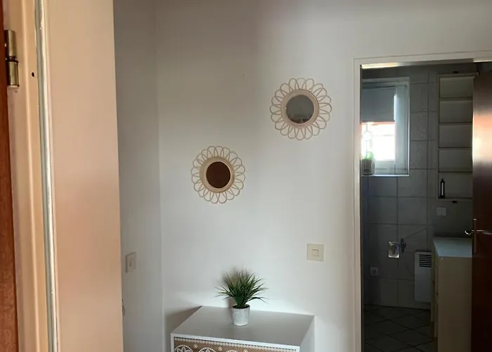 Emma & Mathilda - Auch Fuer Fellnasen